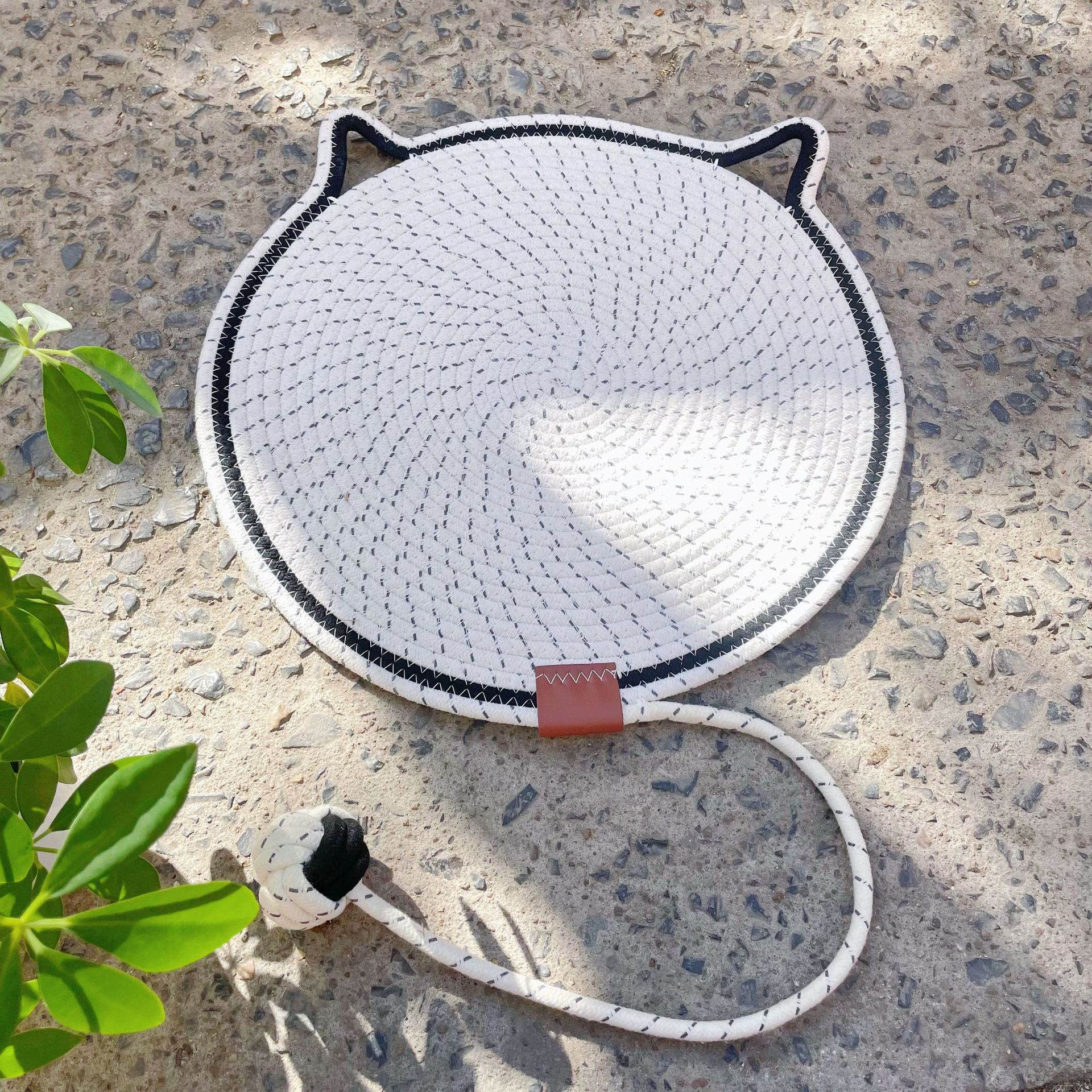 Cotton Rope Cat Bed & Scratching Mat – Woven, Removable & Washable
